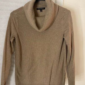 Banana Republic Tan turtleneck sweater